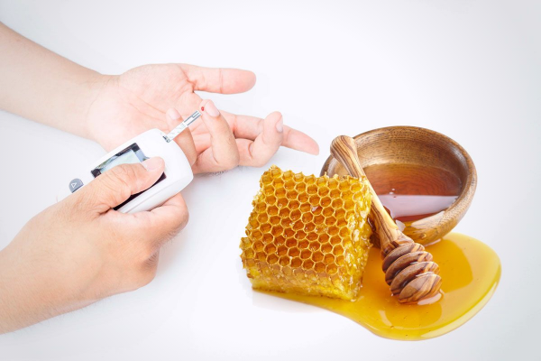 Можно ли мед при сахарном диабете 1 и 2 типа — Добрый пасечник